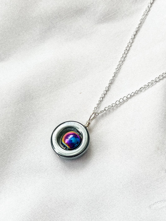 Hematite fidget spinner necklace