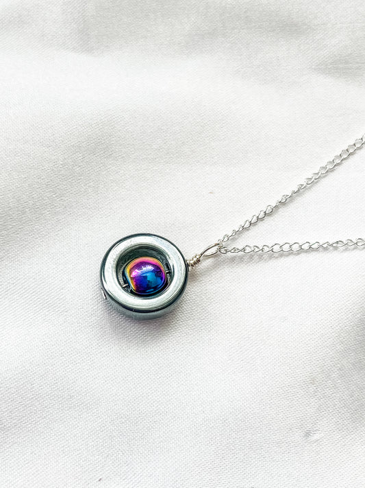 Hematite fidget spinner necklace